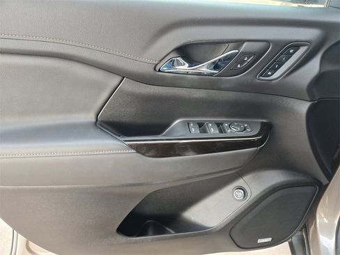 Used 2023 GMC Acadia AT4 w/ Technology Package image 34