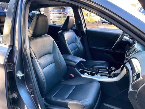 Used 2017 Honda Accord EX-L image 8
