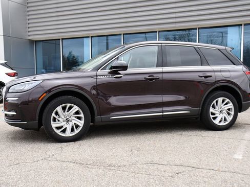 Used 2023 Lincoln Corsair AWD image 2