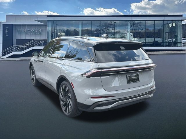 New 2026 Lincoln Nautilus Reserve AWD/4WD image 5