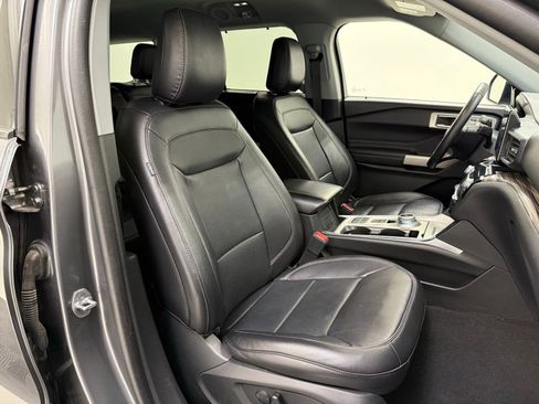 Used 2023 Ford Explorer Limited RWD image 26