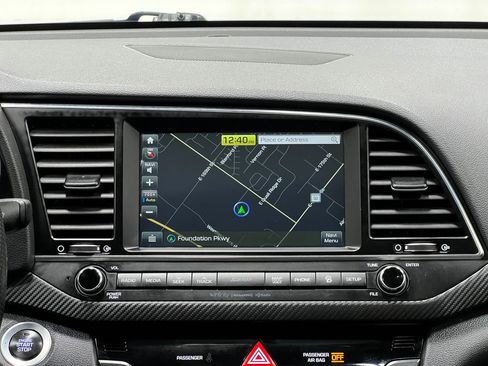 Used 2018 Hyundai Elantra Sport w/ Sport Premium Package 03 FWD image 10