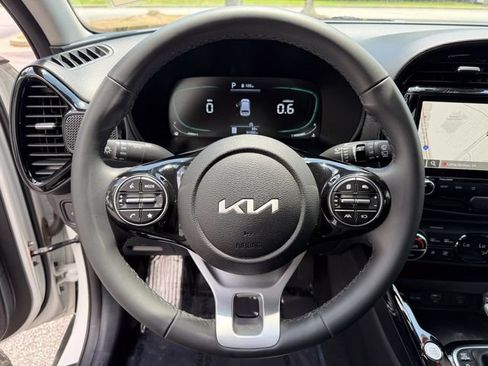 Certified 2023 Kia Soul EX FWD image 19