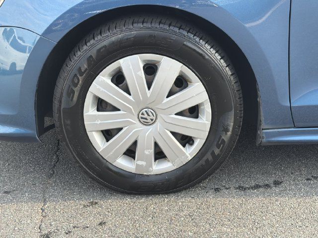 Used 2015 Volkswagen Jetta S FWD image 13