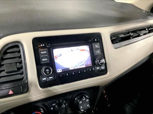 Used 2022 Honda HR-V LX image 26