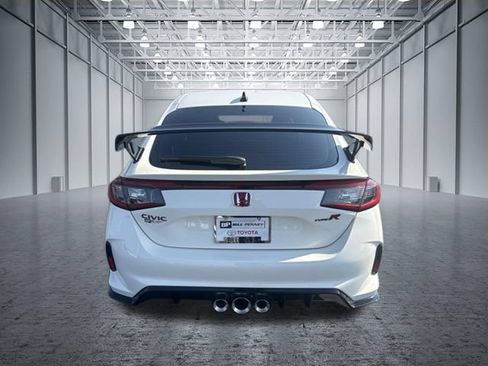 Used 2025 Honda Civic Type R image 4