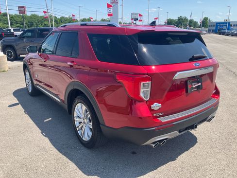 Used 2022 Ford Explorer King Ranch w/ Premium Technology Package AWD/4WD image 5