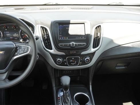 Used 2023 Chevrolet Equinox LT image 15