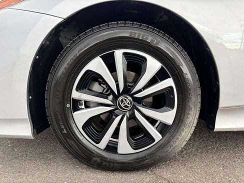 Used 2018 Toyota Prius Prime Plus image 26