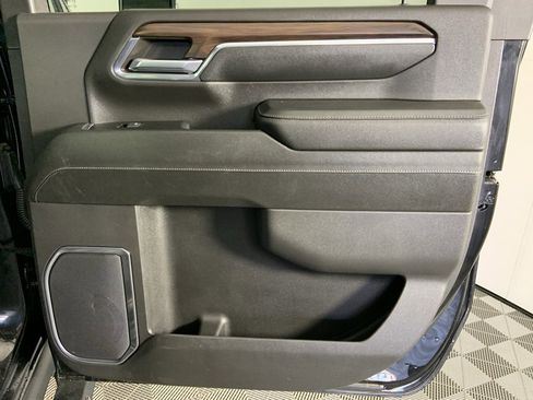 Used 2024 GMC Sierra 3500 SLT w/ SLT Convenience Package image 26