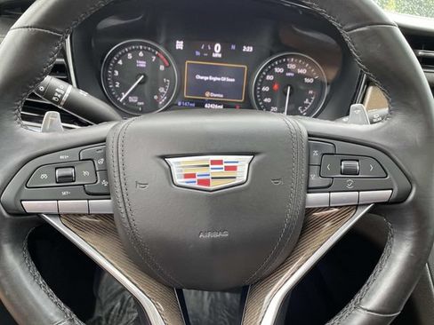 Used 2022 Cadillac XT6 Sport w/ Platinum Package AWD/4WD image 15