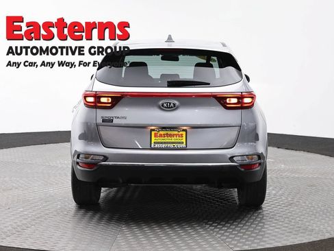Used 2022 Kia Sportage LX AWD/4WD image 6
