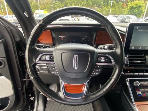 Used 2018 Lincoln Navigator Reserve w/ Technology Package AWD/4WD image 13