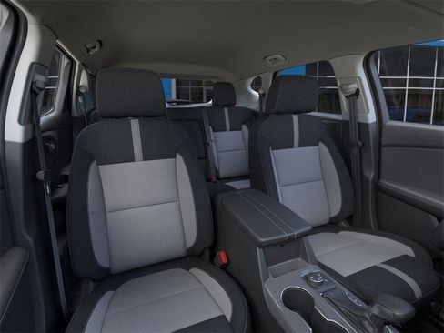 New 2025 Chevrolet Blazer LT w/ Convenience Package image 40