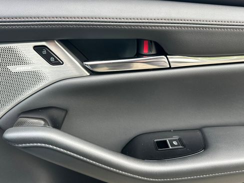 New 2026 MAZDA MAZDA3 2.5 Turbo Sedan w/Premium Plus image 18