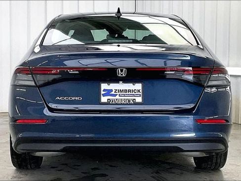 Certified 2025 Honda Accord SE image 4