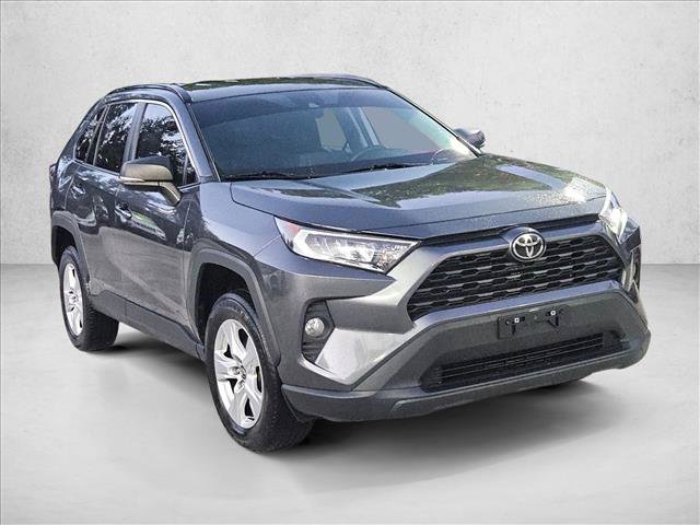 Used 2021 Toyota RAV4 XLE AWD/4WD image 3
