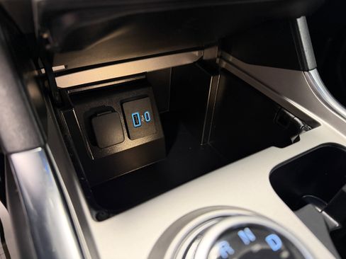 Used 2023 Ford Explorer XLT w/ Equipment Group 202A image 14