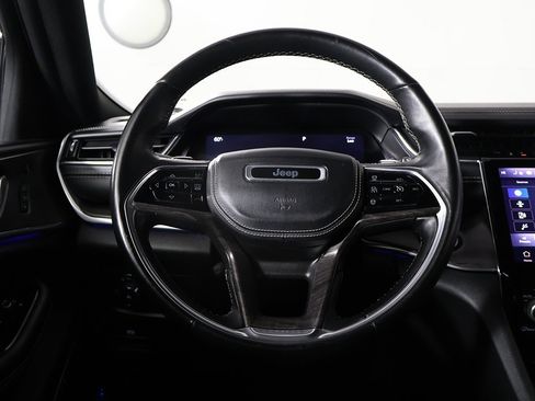 Used 2022 Jeep Grand Cherokee Overland w/ Luxury Tech Group IV image 41