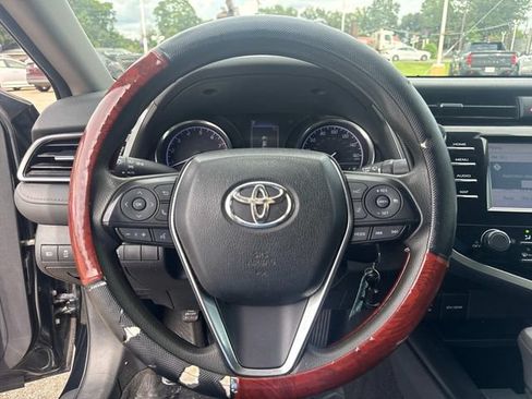 Used 2019 Toyota Camry LE FWD image 26