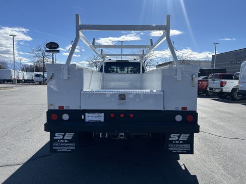 New 2026 Ford F550 4x4 Crew Cab image 5