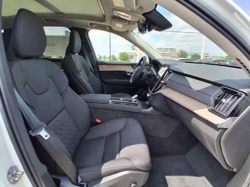 New 2026 Volvo XC90 T8 Plus w/ Protection Package Premier AWD/4WD image 13