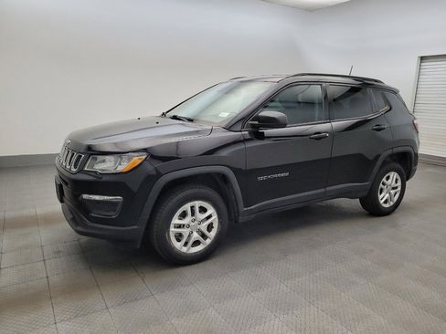 Used 2018 Jeep Compass Sport w/ Tech Group AWD/4WD image 2