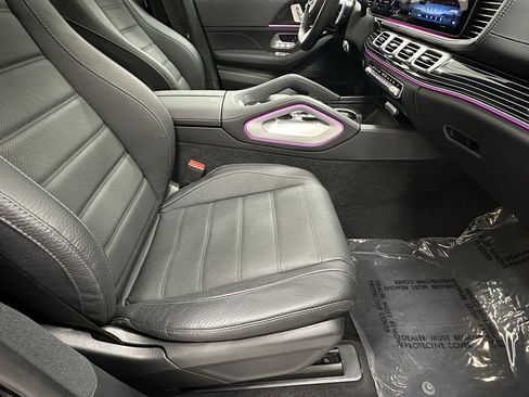 Certified 2025 Mercedes-Benz GLS 450 4MATIC w/ Pinnacle Trim Package image 13
