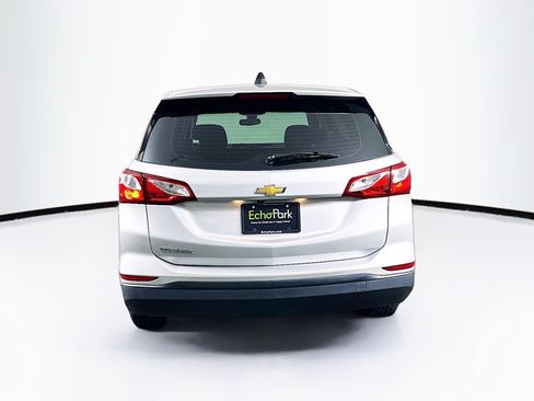 Used 2020 Chevrolet Equinox LS FWD image 7