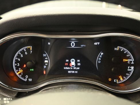 Used 2020 Jeep Grand Cherokee Limited w/ Luxury Group II image 10