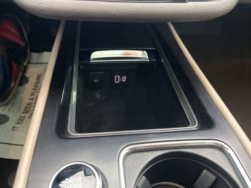 Used 2021 Lincoln Corsair Standard w/ Premium Package image 30