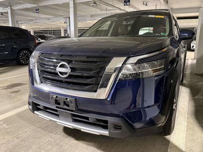 Used 2024 Nissan Pathfinder Platinum w/ Cargo Package