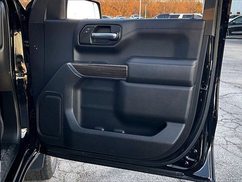 Used 2021 Chevrolet Silverado 1500 RST image 29