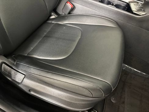 Used 2026 Kia Sportage EX w/ EX Panorama Roof Package FWD image 32
