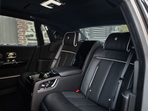 Certified 2023 Rolls-Royce Phantom Sedan w/ The Phantom Package image 45