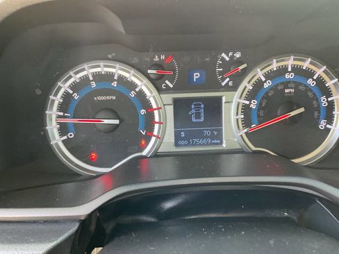 Used 2018 Toyota 4Runner TRD Off-Road Premium image 20