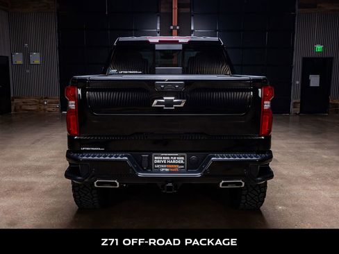 Used 2026 Chevrolet Silverado 1500 LT Trail Boss w/ LT Trail Boss Premium Package AWD/4WD image 8