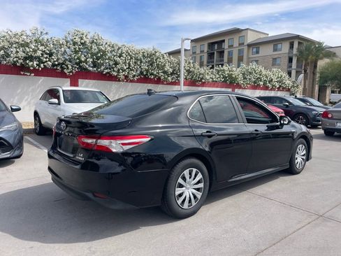 Used 2020 Toyota Camry LE w/ Carpet Mat Package image 3