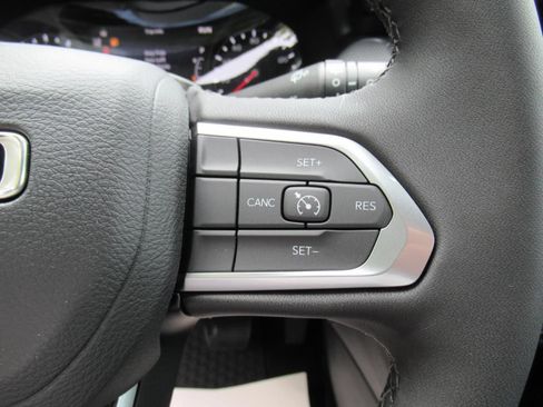 New 2026 Jeep Compass Latitude AWD/4WD image 24