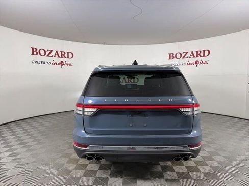 Used 2025 Lincoln Aviator Reserve w/ Equipment Group 201A image 7