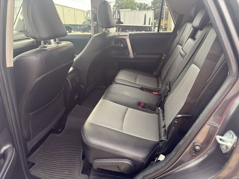 Used 2021 Toyota 4Runner SR5 Premium w/ Moonroof Package AWD/4WD image 23