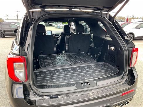 Used 2020 Ford Explorer ST w/ Premium Technology Package AWD/4WD image 38