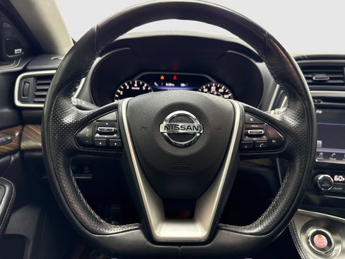 Used 2018 Nissan Maxima Platinum FWD image 19
