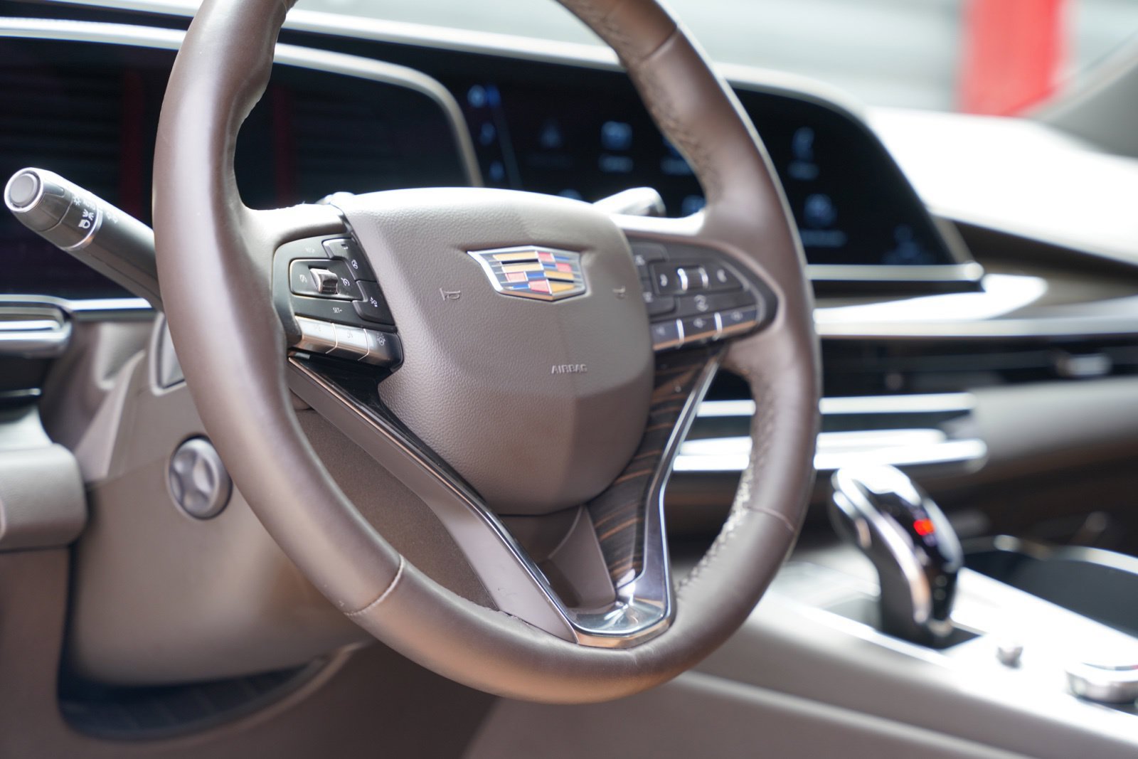 Used 2024 Cadillac Escalade ESV Sport AWD/4WD image 17