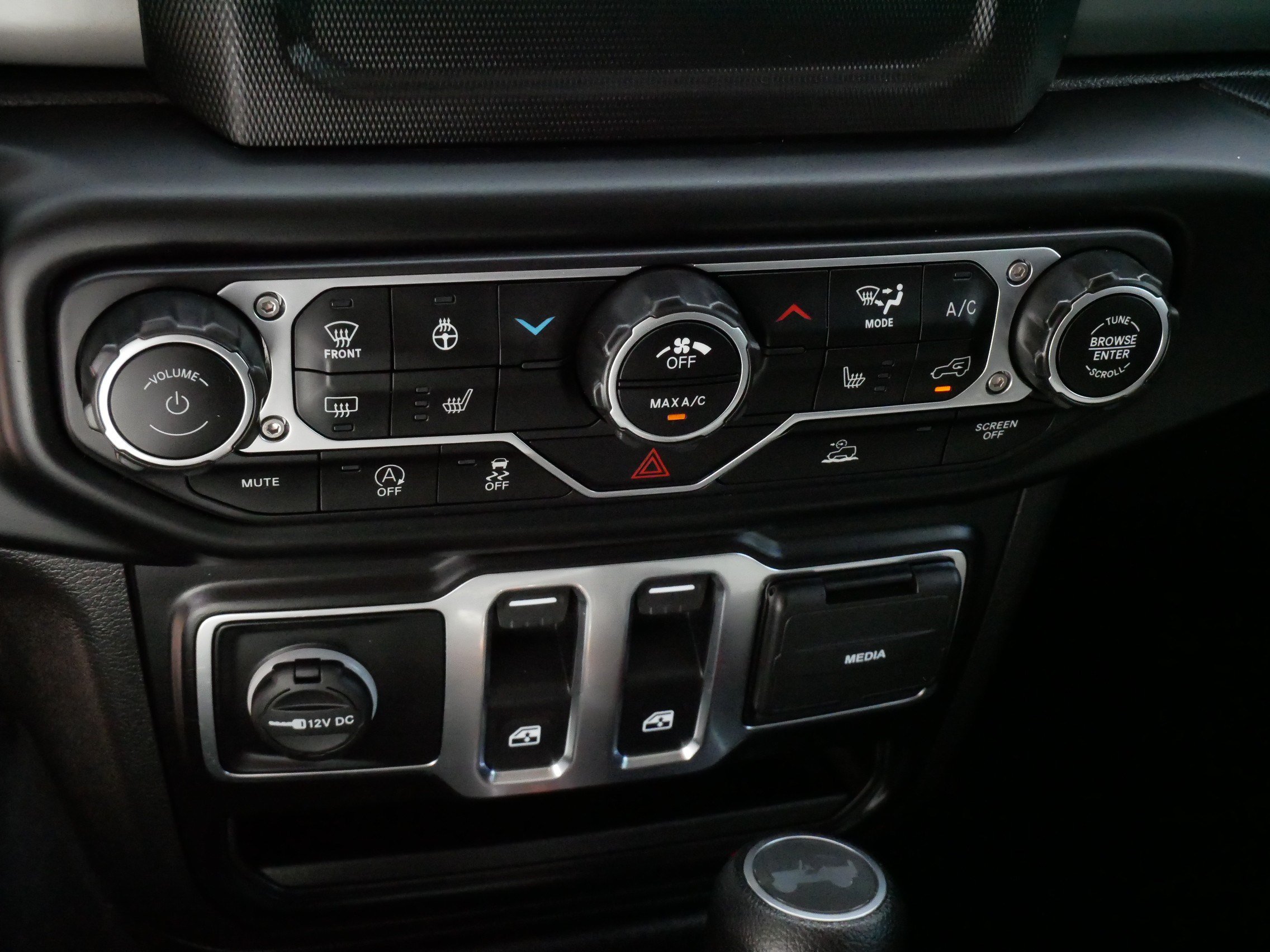 Used 2022 Jeep Wrangler Sport AWD/4WD image 23