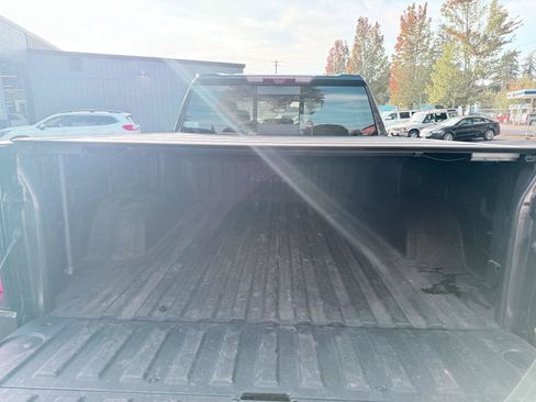 Used 2023 GMC Sierra 1500 AT4 w/ AT4 Premium Package AWD/4WD image 13