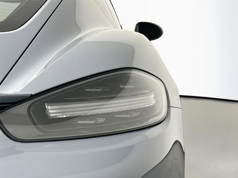 Used 2024 Porsche 718 Cayman RWD image 16