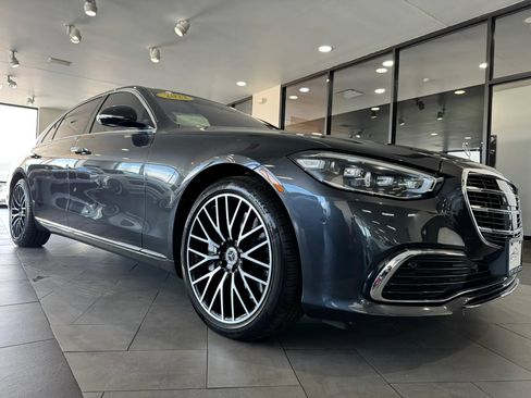 Used 2022 Mercedes-Benz S 580 4MATIC Sedan image 5