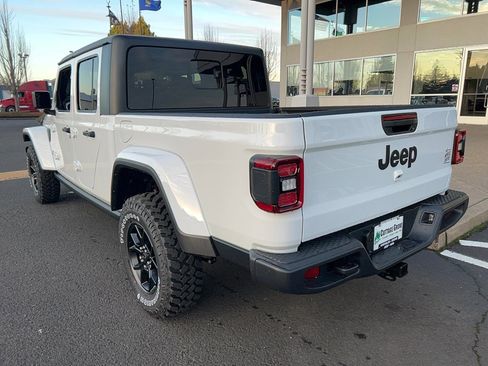 New 2026 Jeep Gladiator Sport image 8