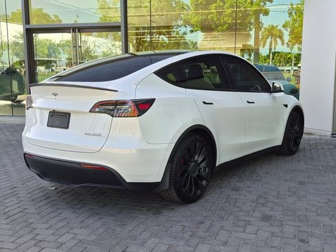 Used 2022 Tesla Model Y Performance AWD/4WD image 5